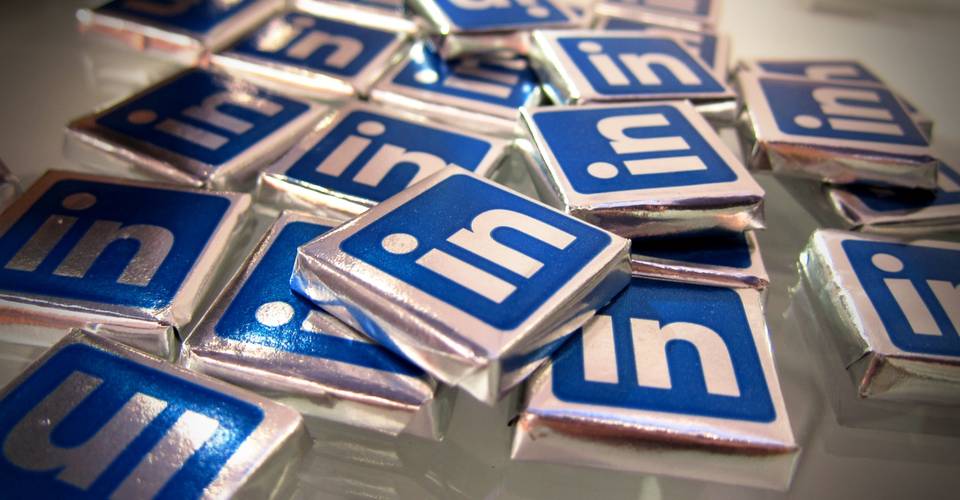 How To Use Linkedin Skill Assessments To Stand Out Makeuseof