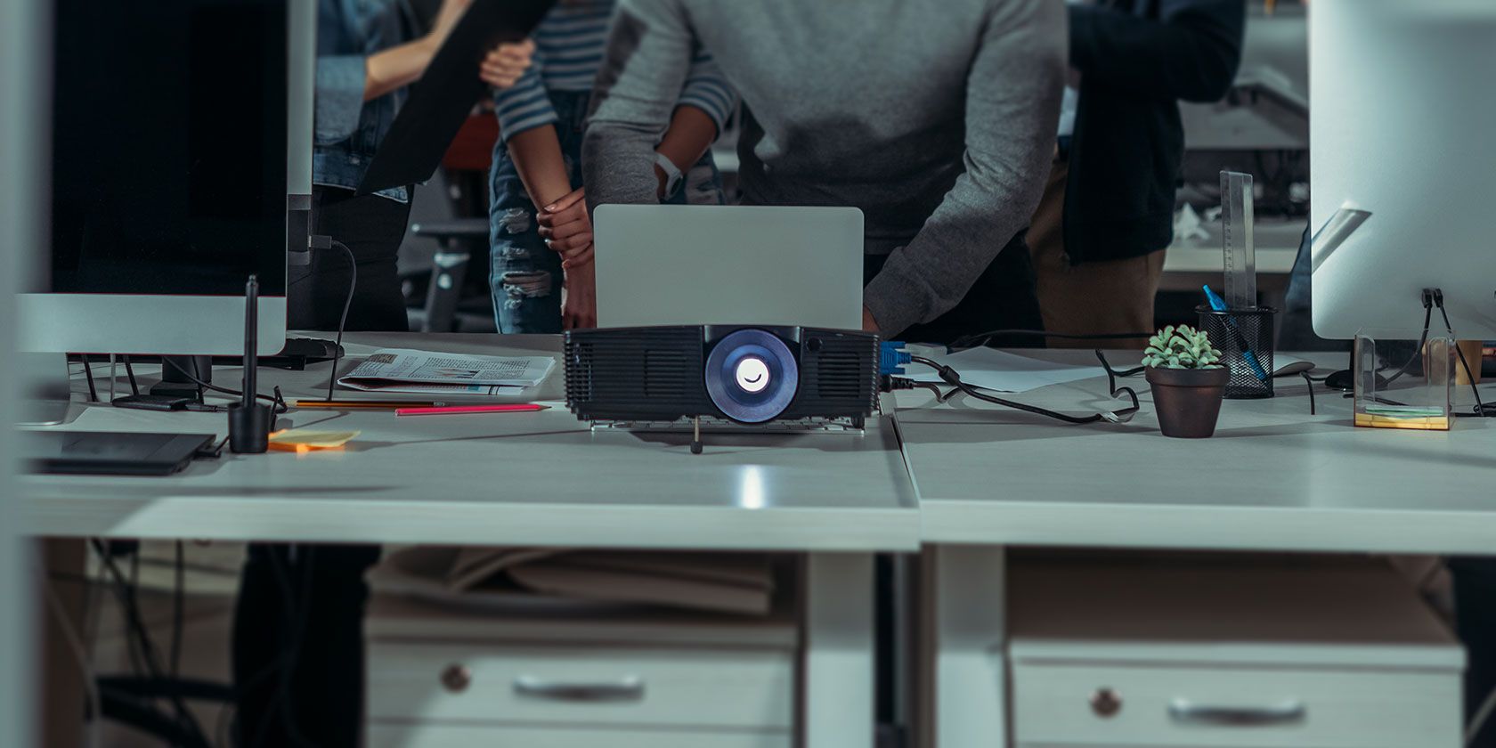 The 6 Best Cheap Projectors for Your Laptop or Smartphone