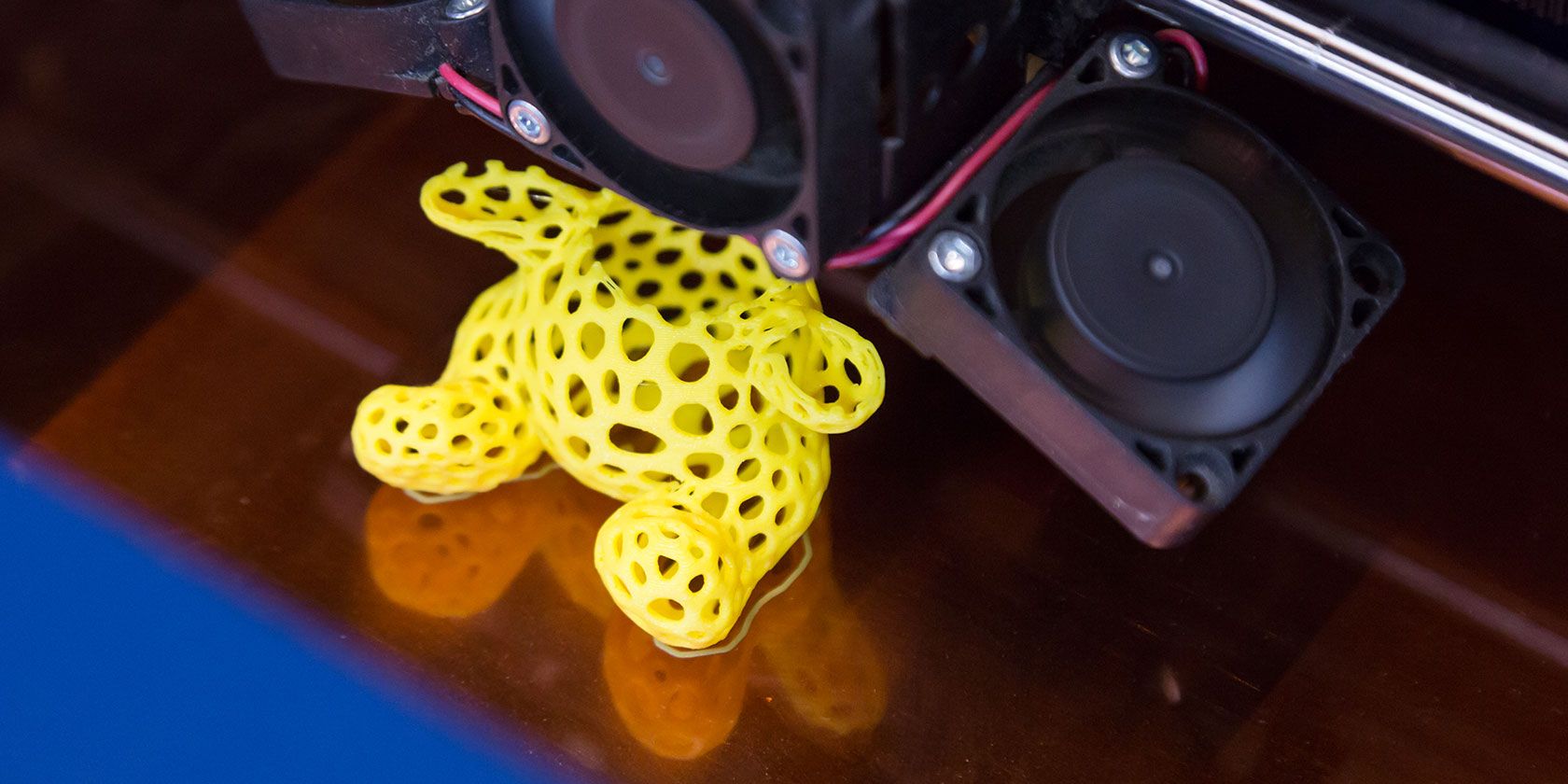 How to 3D Print for First Timers and Beginners | MakeUseOf