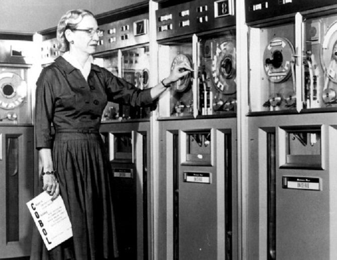 Grace Hopper 1 - Che cos’è COBOL e perché è richiesto?